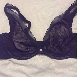 Lace unlined 42C bra